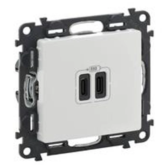 Valena Life fehér Töltőaljzat Kettős USB C-típusú csatlakozóval, 5V–3A–15W, Túlfesz-védelem >1kW, Class II SELV, 753107 Legrand