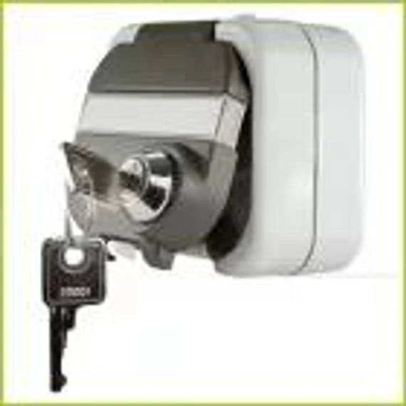 Dugalj 2P+F 16A/230V vízm fk kulcsos IP44 szürke GAO (0510224555)